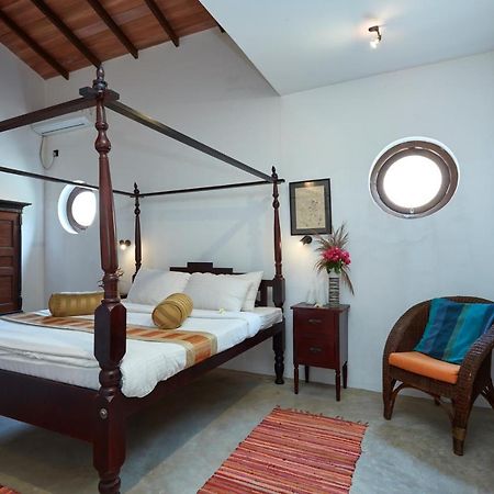 Villa Sunbird Negombo Buitenkant foto