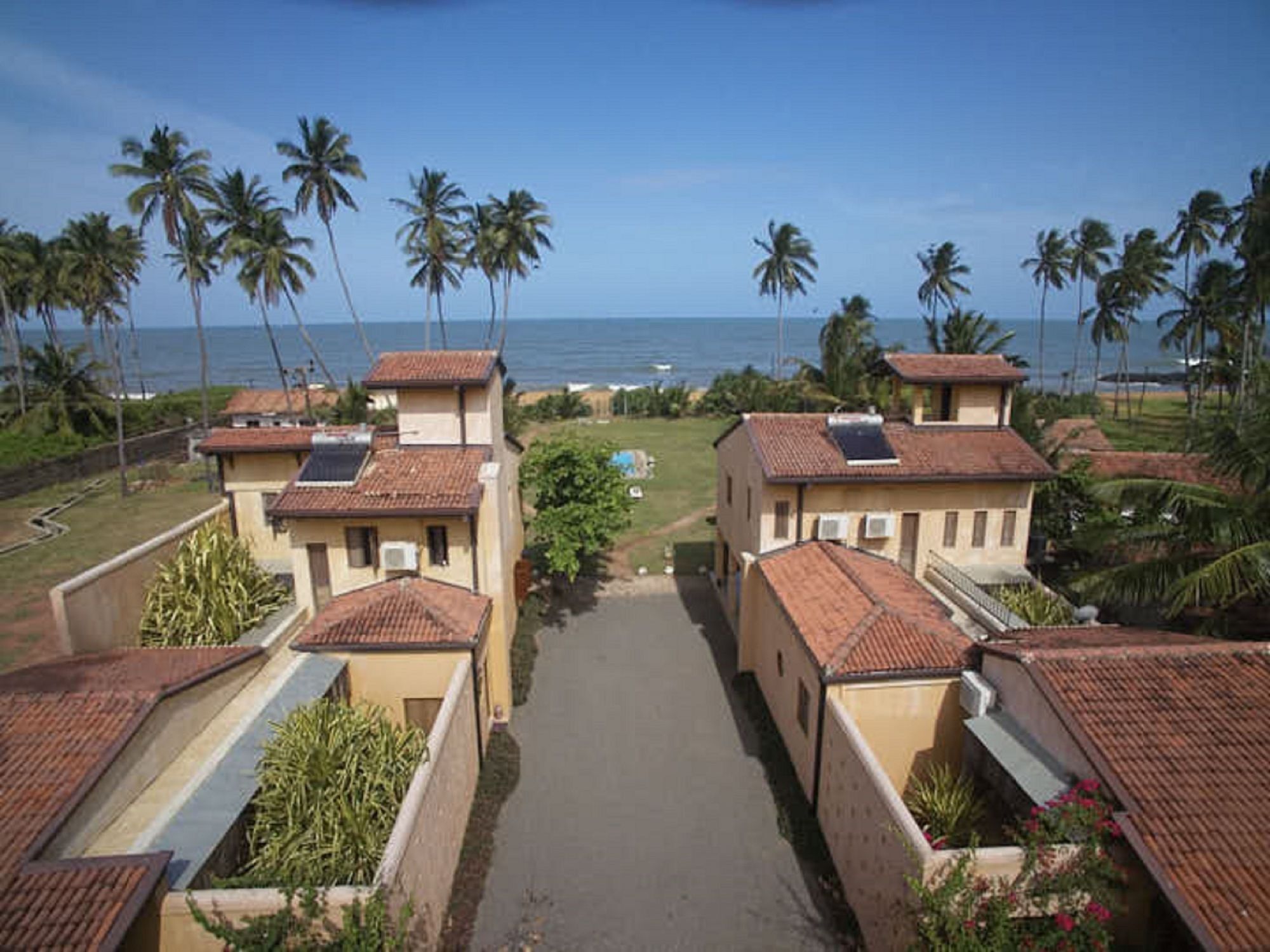 Villa Sunbird Negombo Buitenkant foto