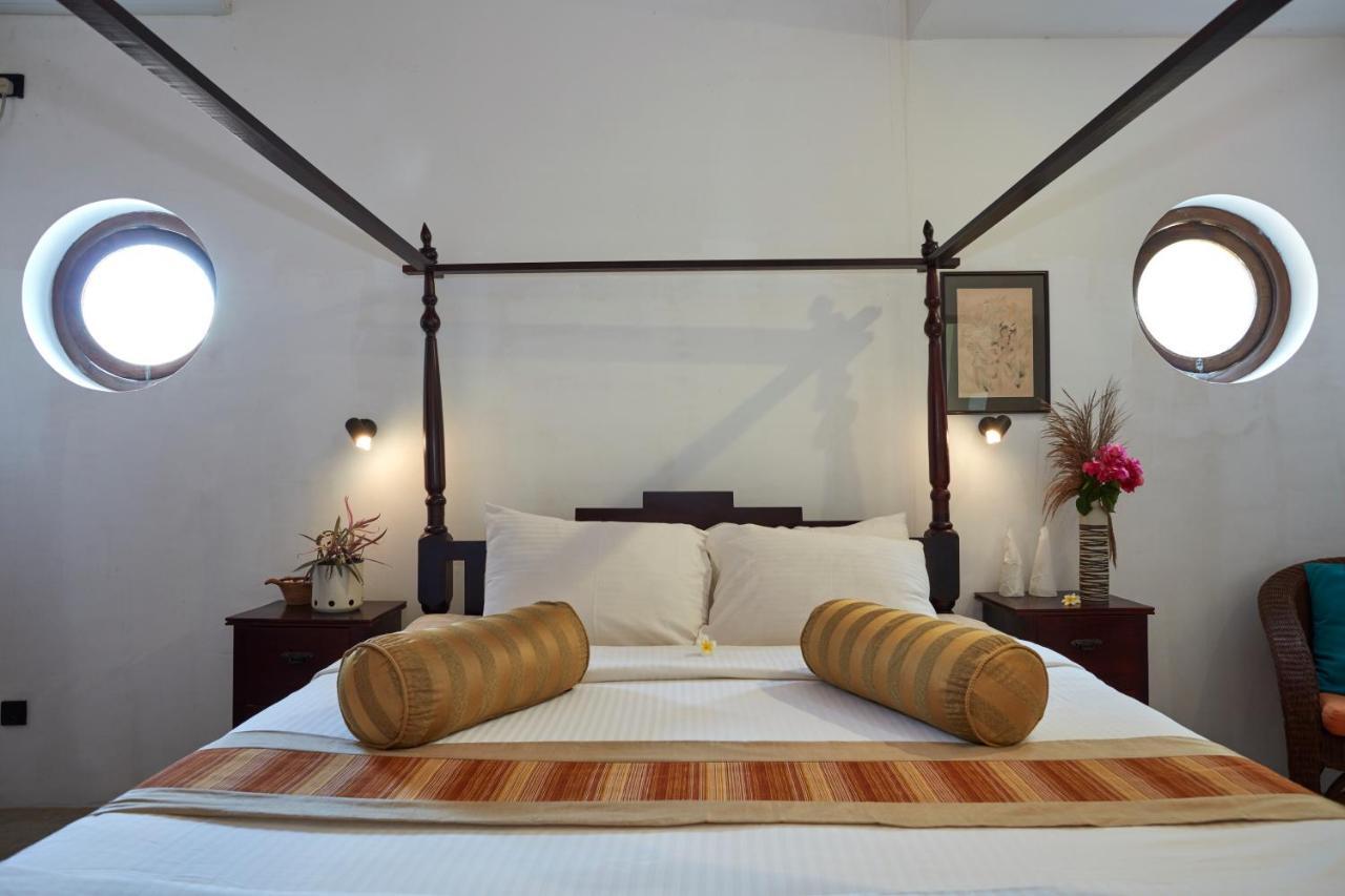Villa Sunbird Negombo Buitenkant foto